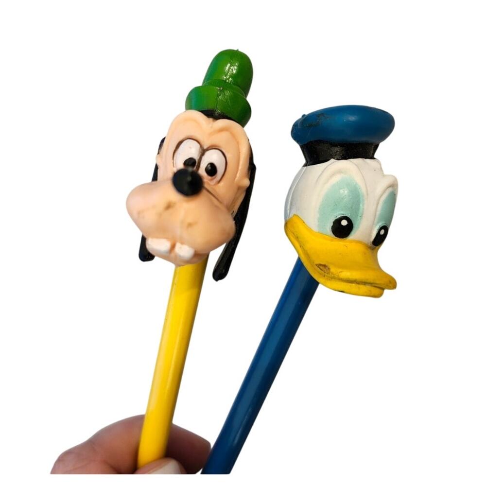 Lot 2 Vintage LONG Walt Disney World Pencils Goofy Donald Duck Japan